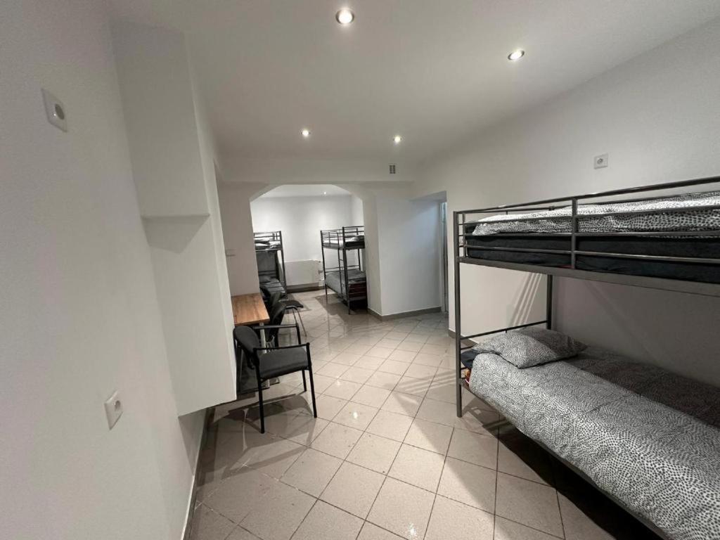 Golebia Hostel بوزنان المظهر الخارجي الصورة